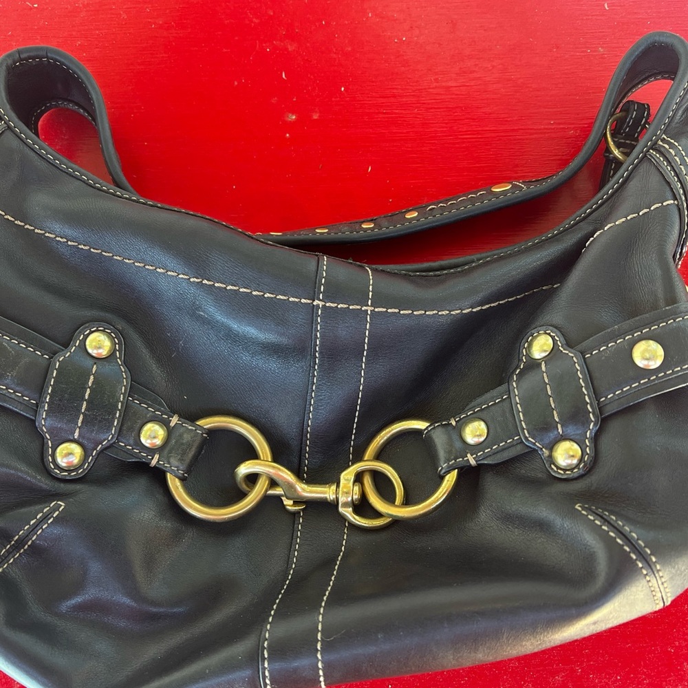 Coach ladies shoulder bag